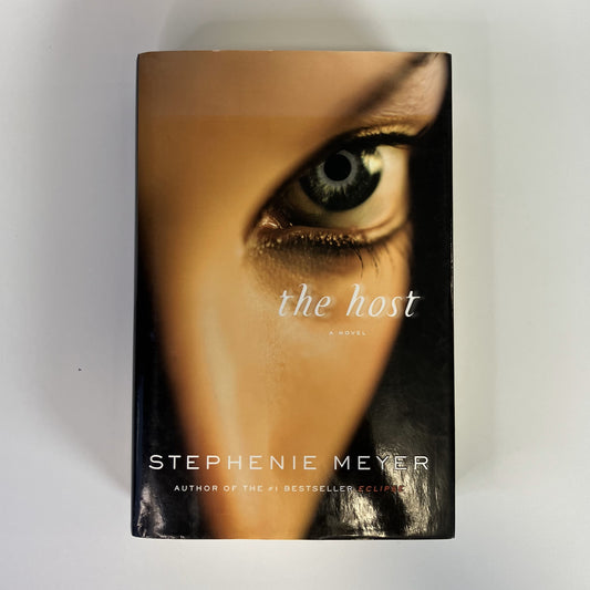 The Host by Stephenie Meyer - USED