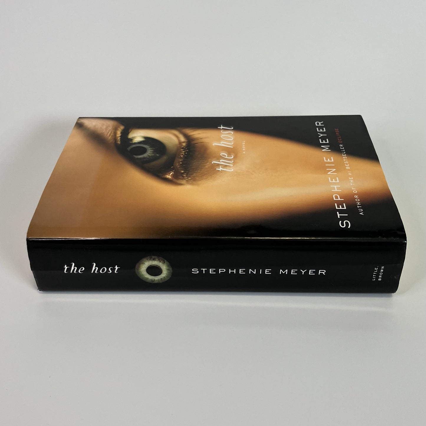 The Host by Stephenie Meyer - USED