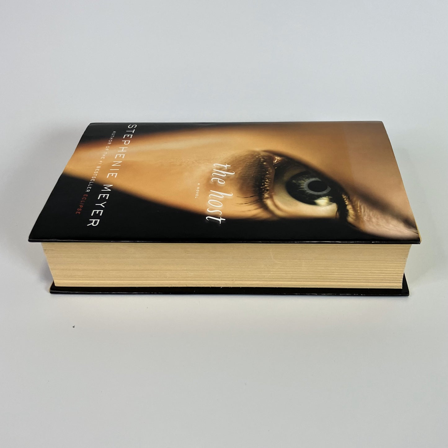 The Host by Stephenie Meyer - USED